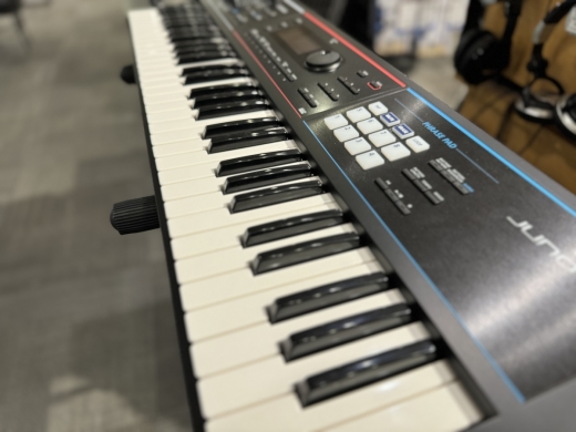 Roland JUNO-DS 61 Keyboard Synthesizer